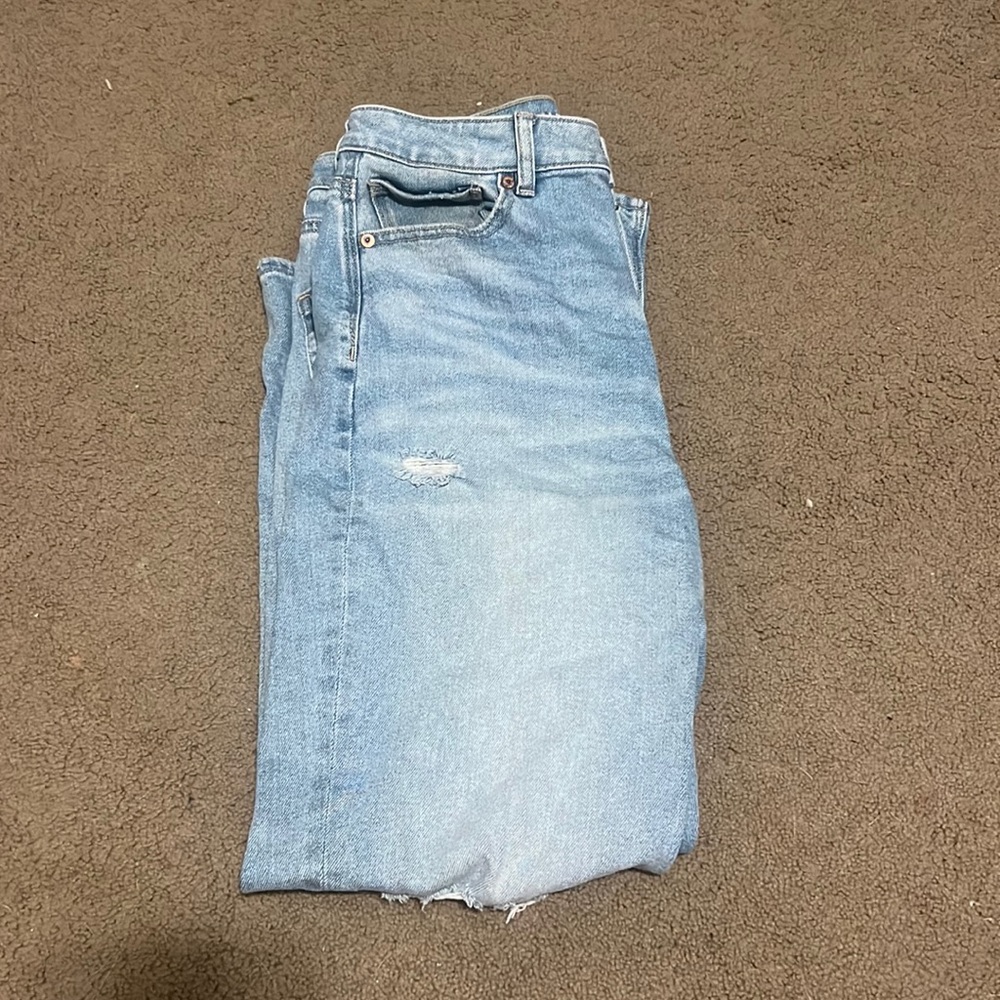 american eagle high rise ripped mom jeans size 8